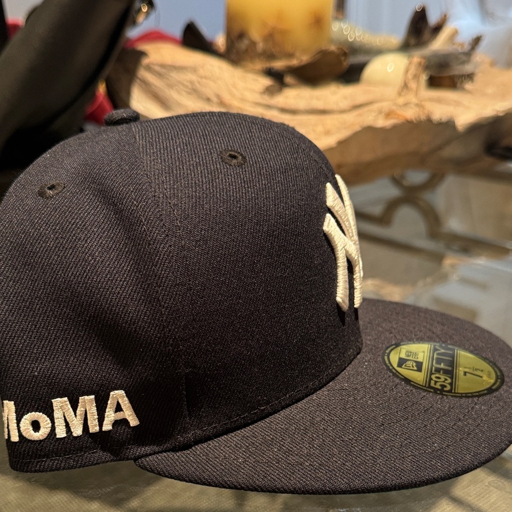 NewEra MoMA NewYork Yankees 59FIFTY Hat - Picture 4 of 15